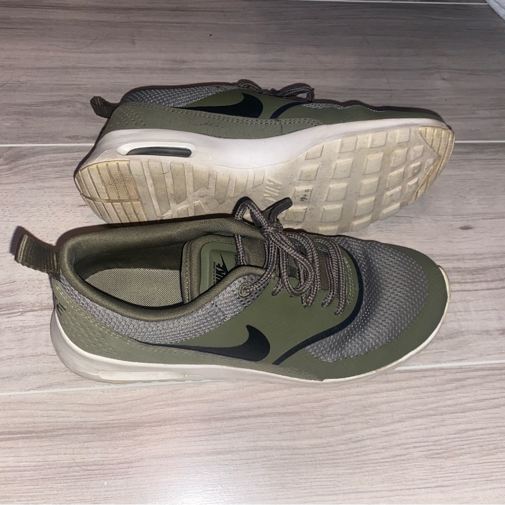 Nike Womens Air Max Thea Running Shoes